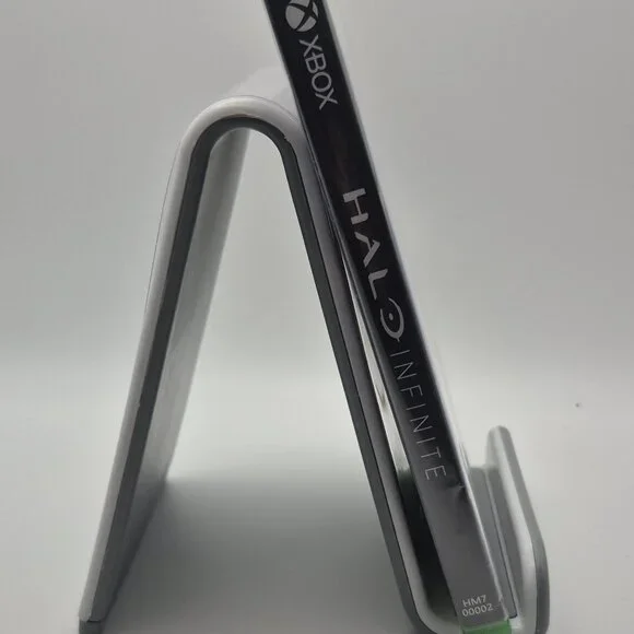 Halo Infinite Xbox One/Series X New Factory Sealed - Picture 3 of 4